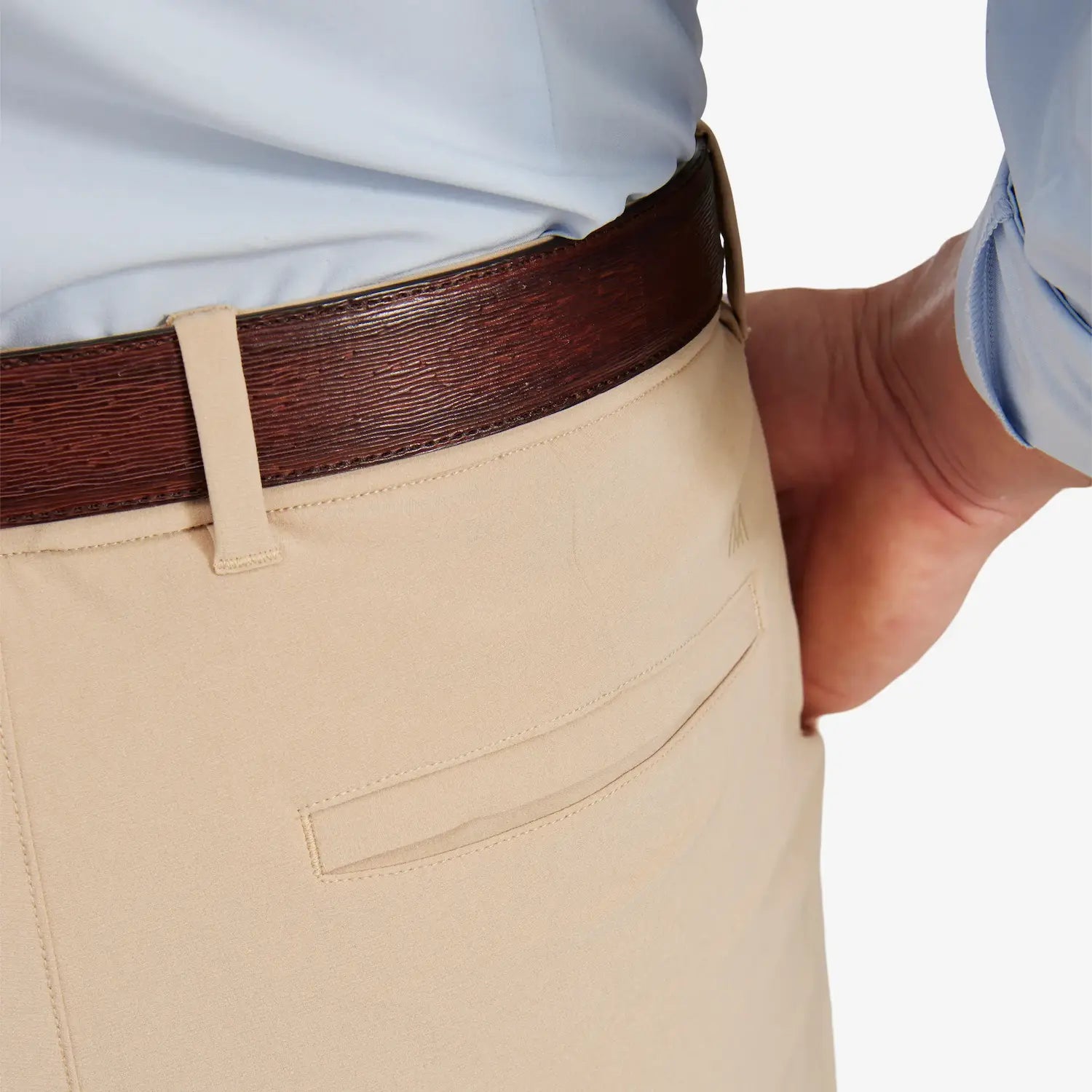 Mizzen+Main Helmsman Chino Pant in Khaki Solid.