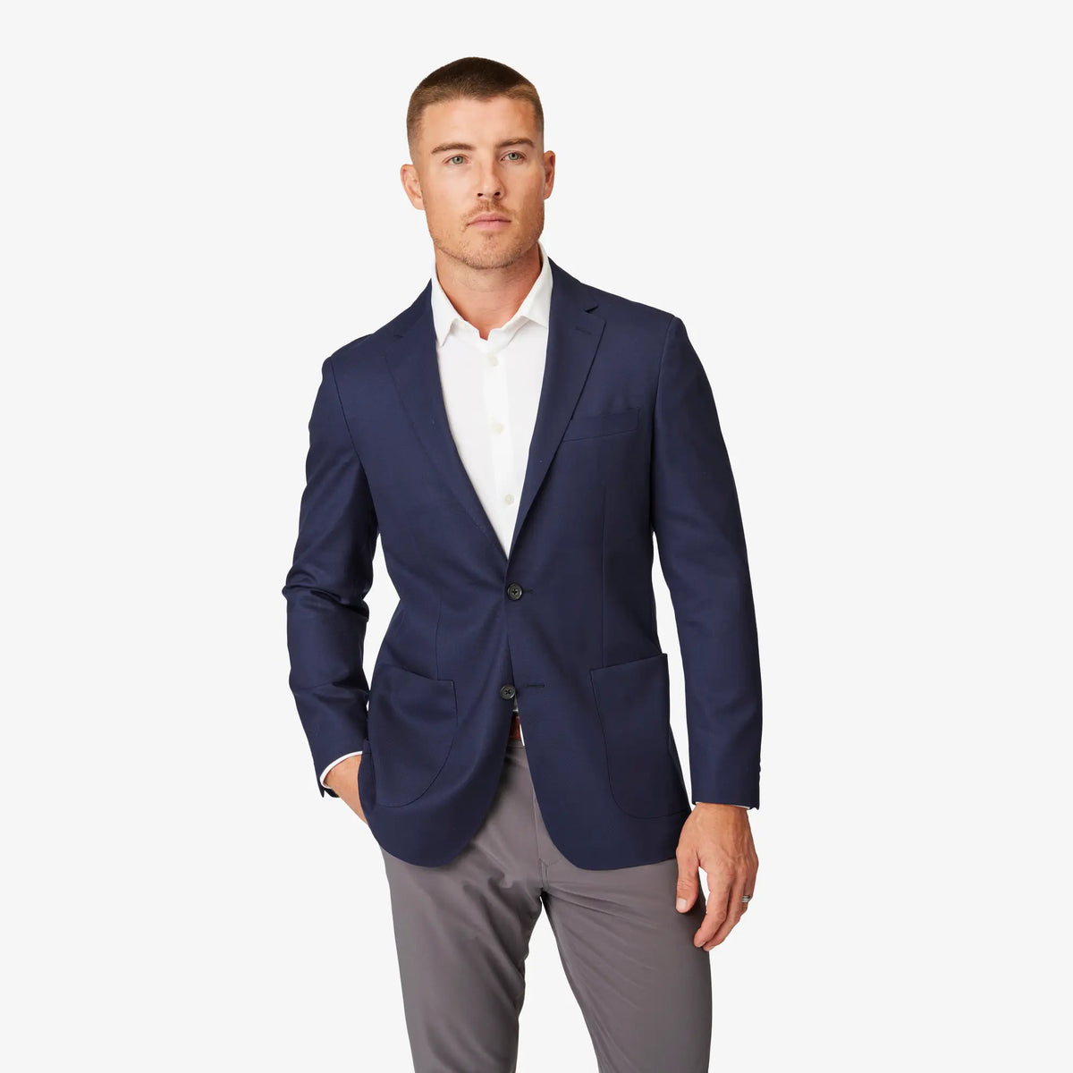 MIZZEN + MAIN LAVELLE BLAZER in color Navy Blue.