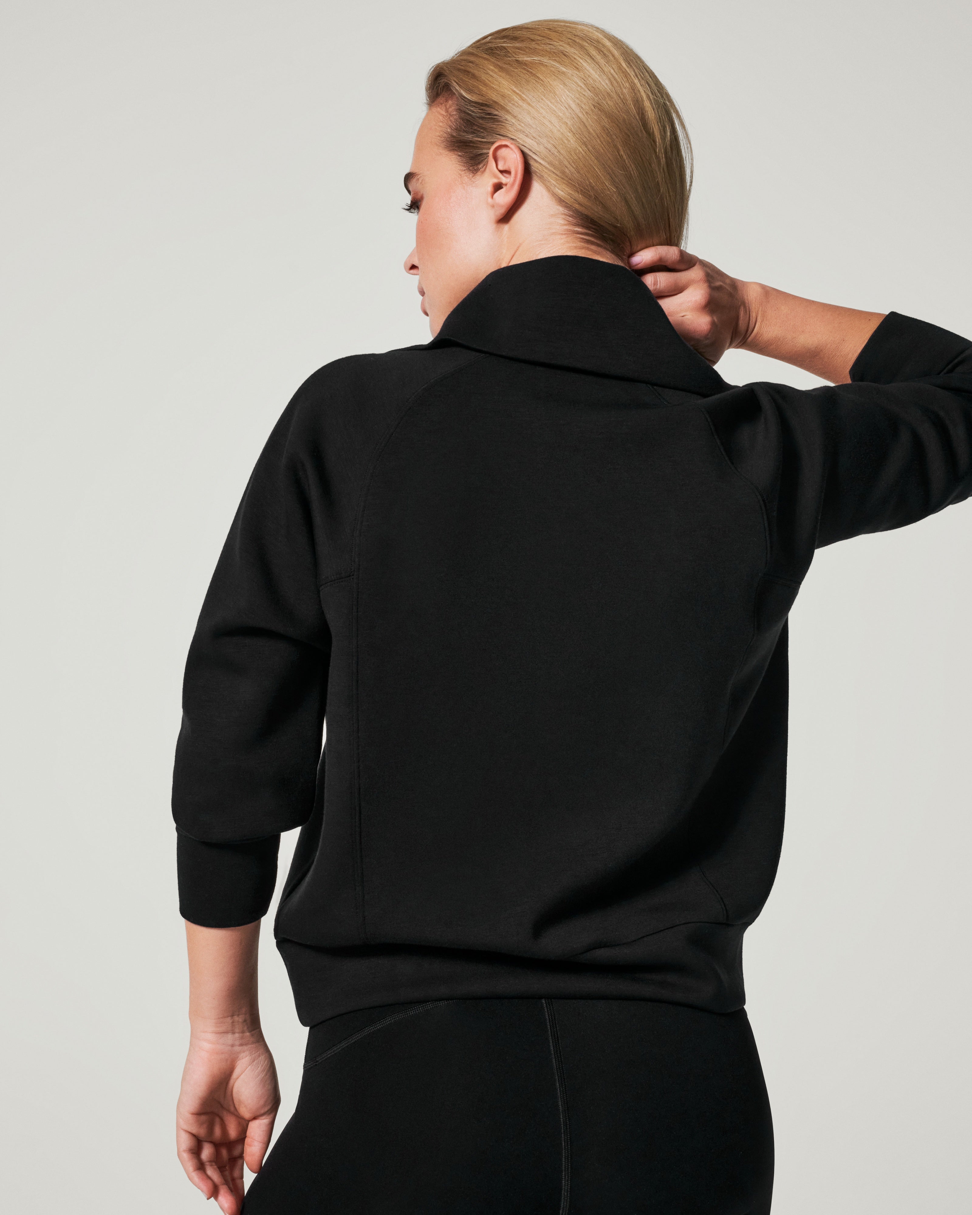 Spanx Airessentials Half Zip | Very Black