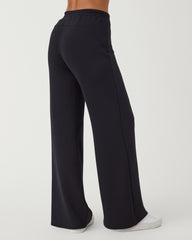 Spanx Airessentials Wide Leg Pant | Very Black