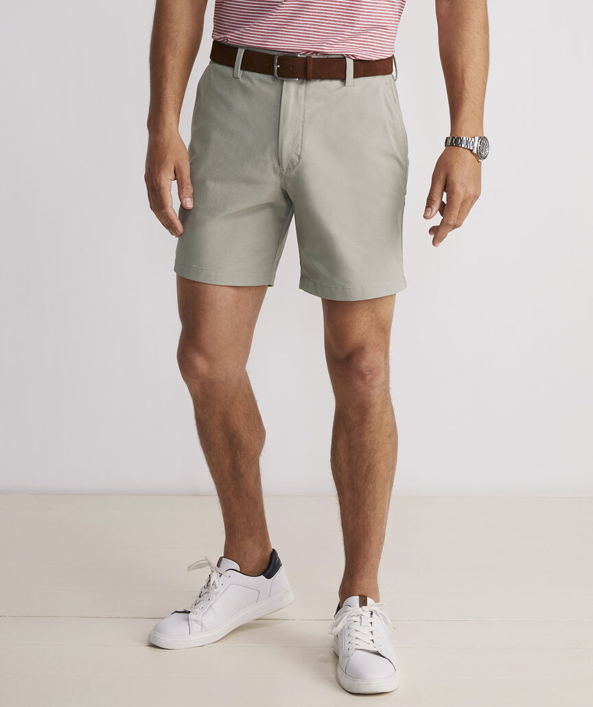 Vineyard Vines 7" On-The-Go Shorts | Khaki