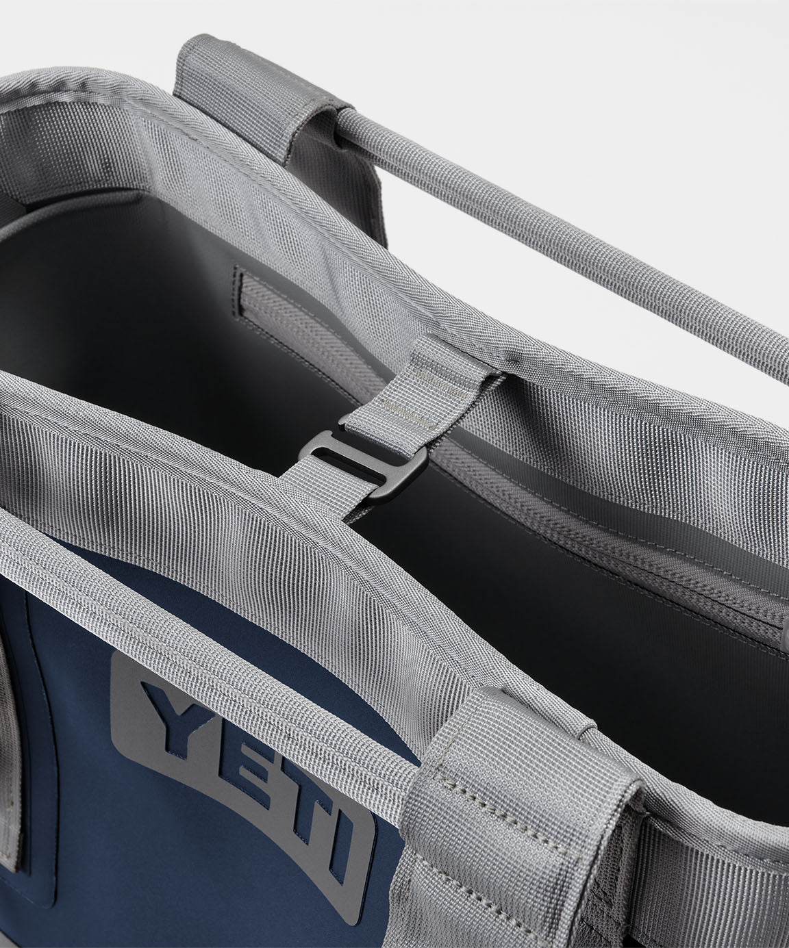 YETI Camino Carryall 20 Tote Bag - Navy